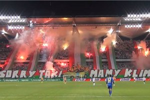 "Sorry, taki mamy klimat" na meczu Legia Warszawa-Korona Kielce